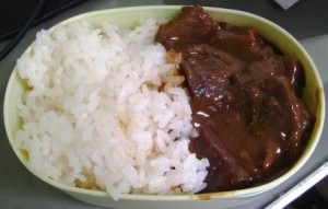 カンゾウタケカレー弁当